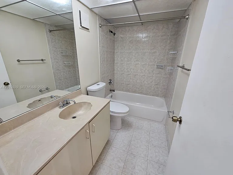 10825 SW 112th Ave #103 — Photo 8
