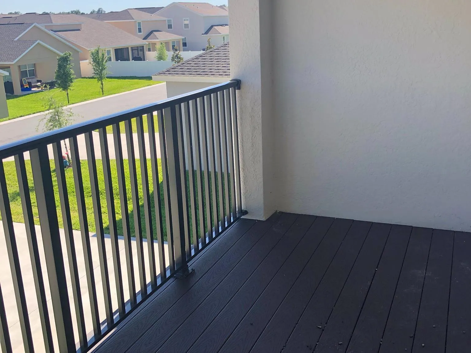 3 bed, 2.5 bath, 1713 sqft, $2,600 — Photo 3