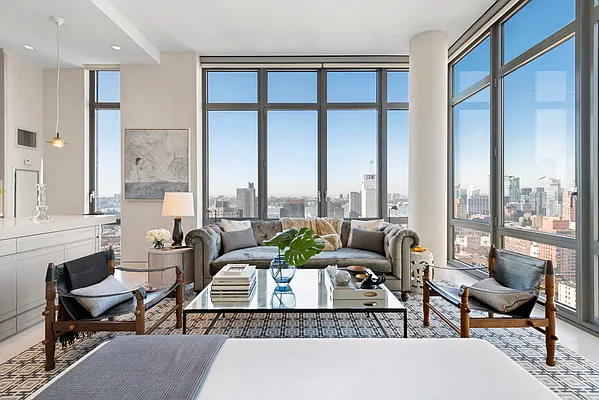 Sold by SERHANT. | media 2