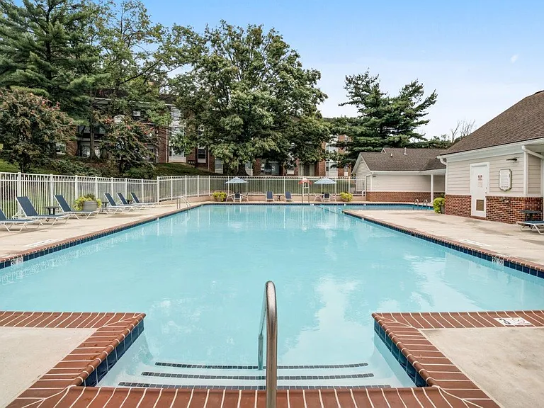 Avery Park Apartment Homes — Photo 15