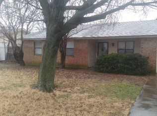 112 E B Ave, Cache, OK 73527