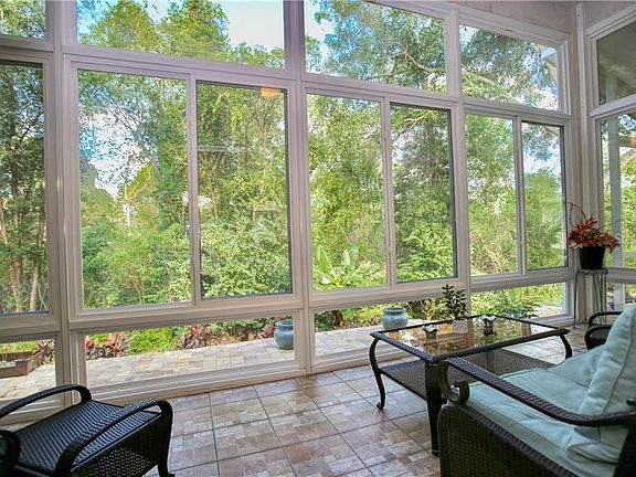 5th image of 818 Palm Cove Dr