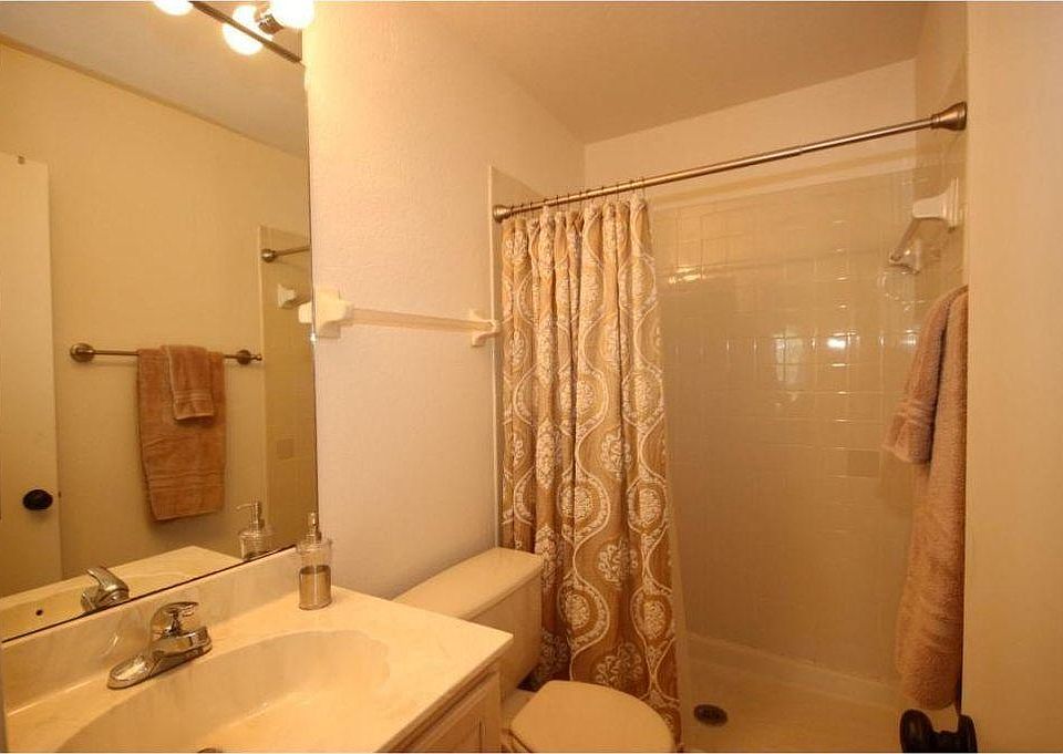 1st image of 135 Clyburn Way E #E1