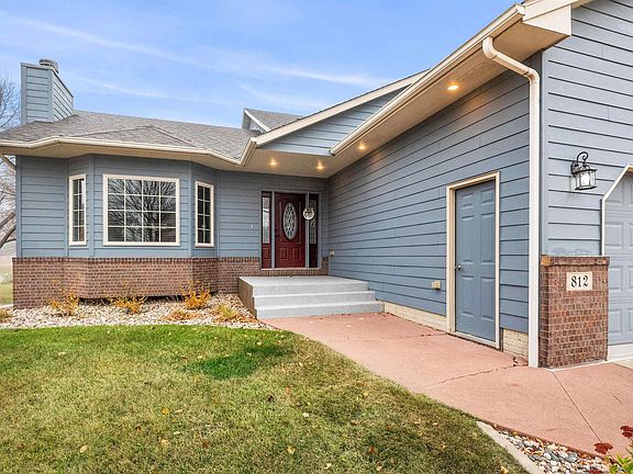 5th image of 812 W Quail Creek Cir