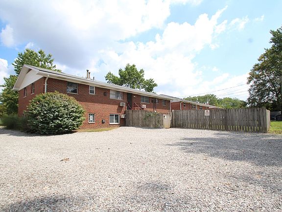 4th image of 493 Pittsfield Dr