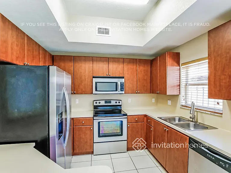 8910 SW 220th Ln — Photo 7