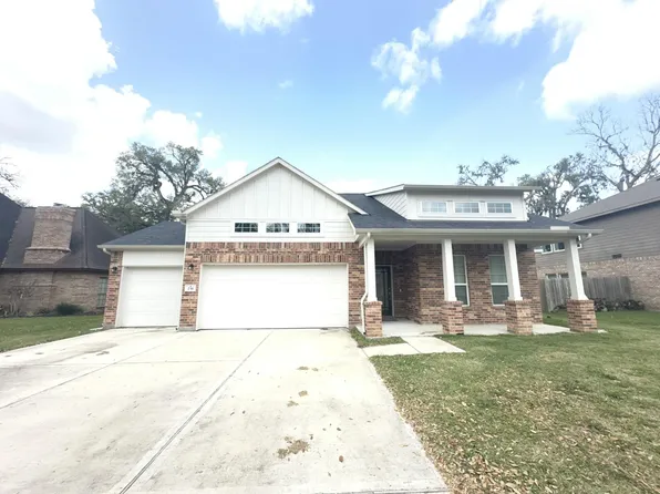 236 Woodhaven Dr, West Columbia, TX 77486