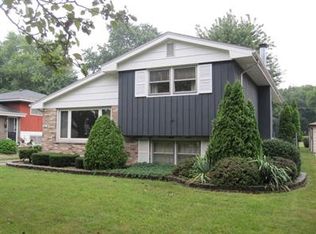 861 S 7th Ave, Kankakee, IL 60901