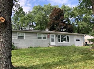 8820 Moll Dr, Fishers, IN 46038