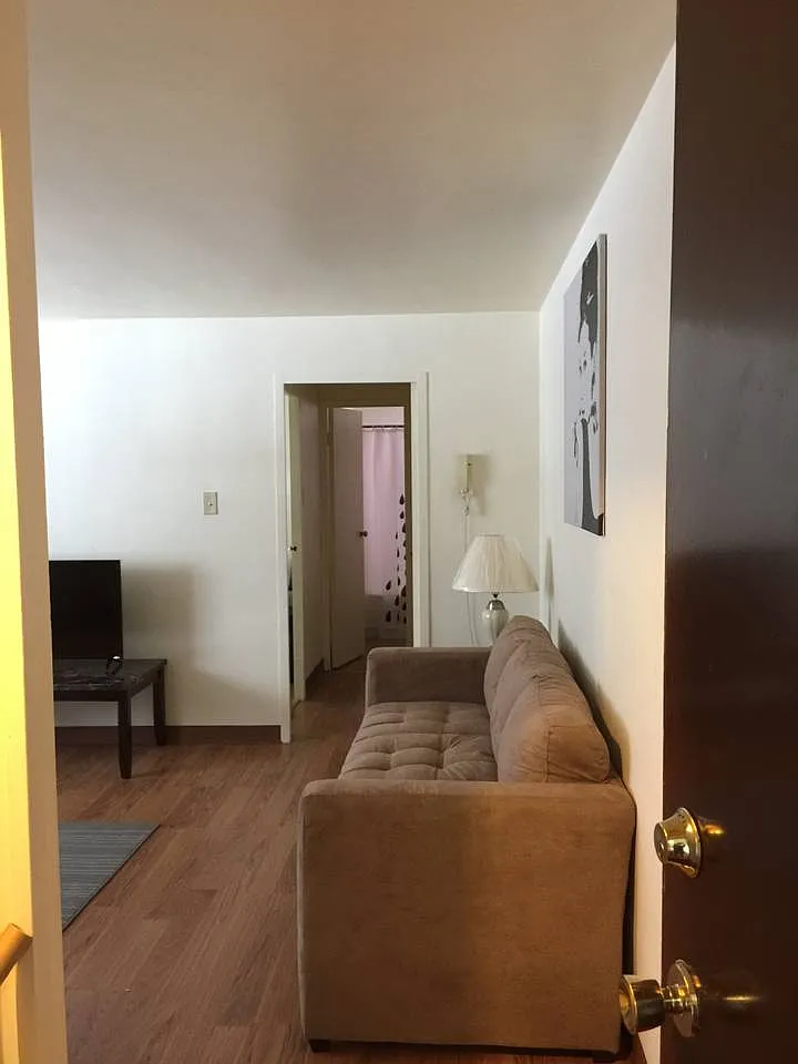 545 South Aiken Ave — Photo 4