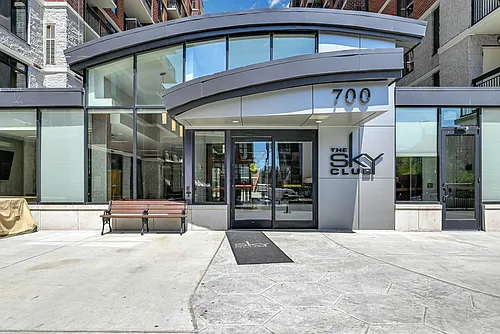 700 1st St Photo 1
