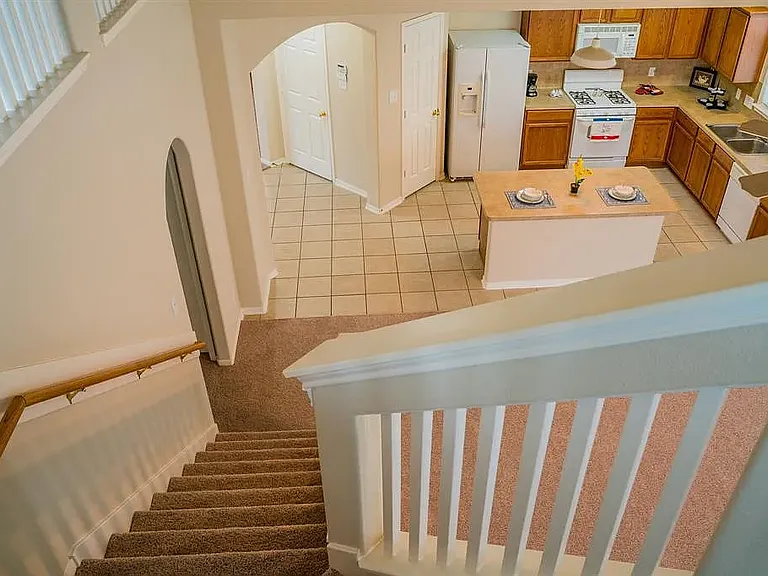 8002 Arapahoe Ridge Ln — Photo 16