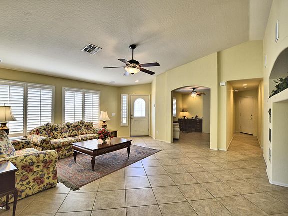 4th image of 2719 E Concho Ave