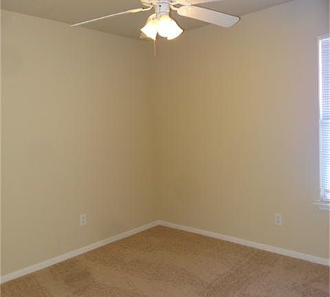 3rd image of 15019 Magnoliabough Pl