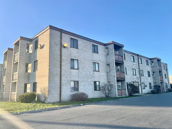 45 McCoba St APT 69, Revere, MA 02151