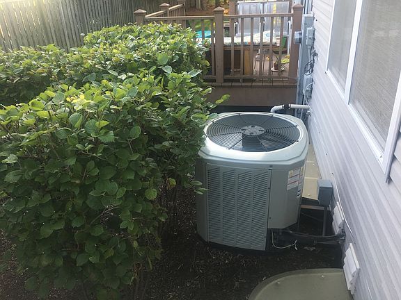 3rd image of 3296 Cool Springs Ct