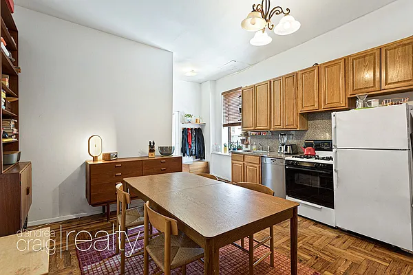 Rented by D'Andrea Craig Realty | media 12