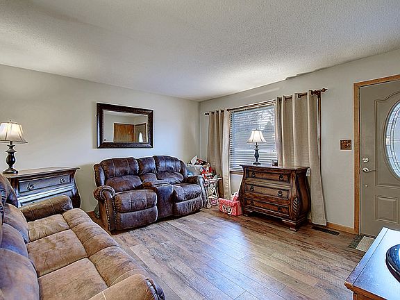4th image of 291 Bellehaven Dr
