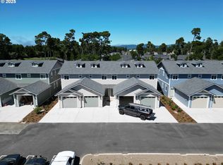 1571 37th St, Florence, OR