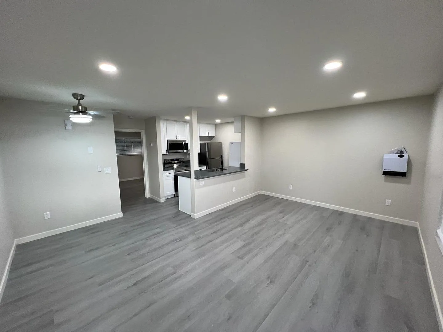 4368 Wilson Avenue — Photo 3
