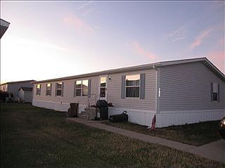 1st image of 11214 Chestnut Sq