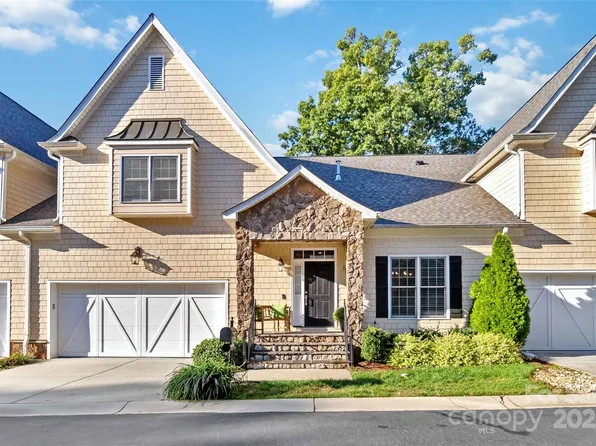 5916 Bridger Ct, Charlotte, NC 28211