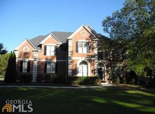 150 Chickering Lake Dr, Roswell, GA 30075