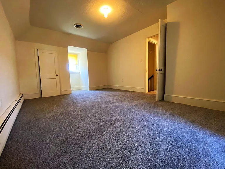 903 Belmore Ave — Photo 36