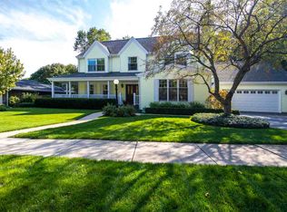 5757 Shelford Ln, Rockford, IL 61107