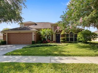 22642 Laureldale Dr, Lutz, FL 33549