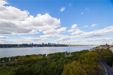 706 Riverside Drive