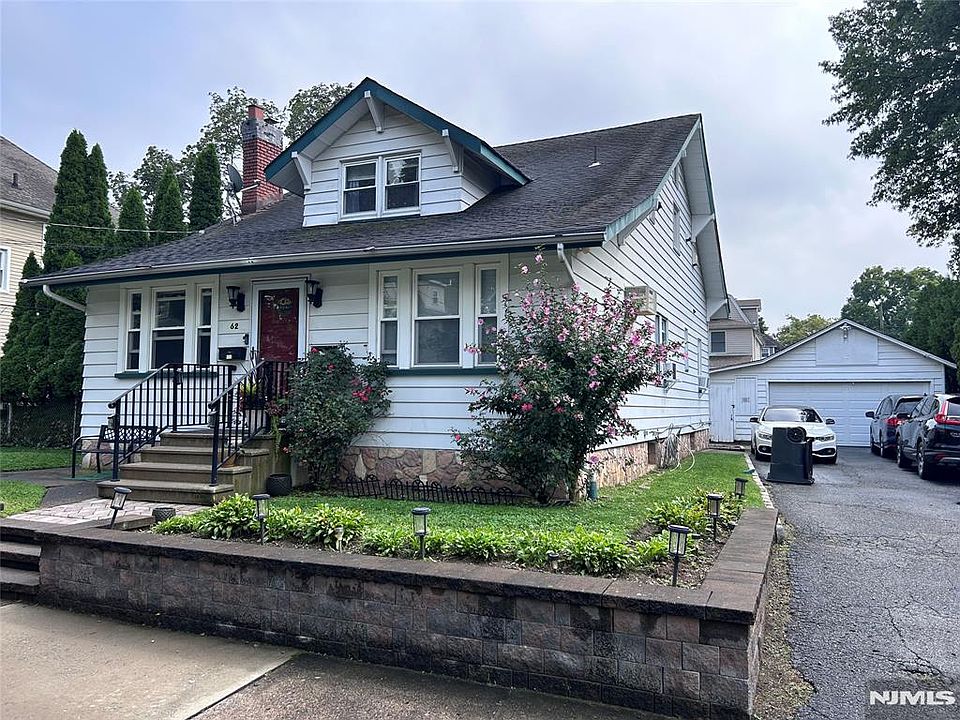 1st image of 62 Tuxedo Ave
