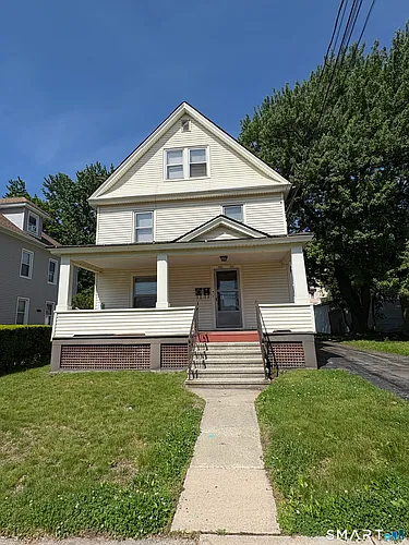 225 Whiting Ln Photo 1