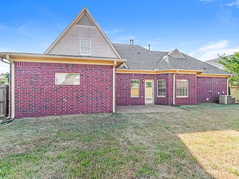 9064 Kyle Duran Ln — Photo 16