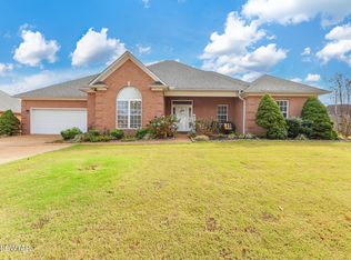 10 Walnut Creek Dr, Jackson, TN 38305