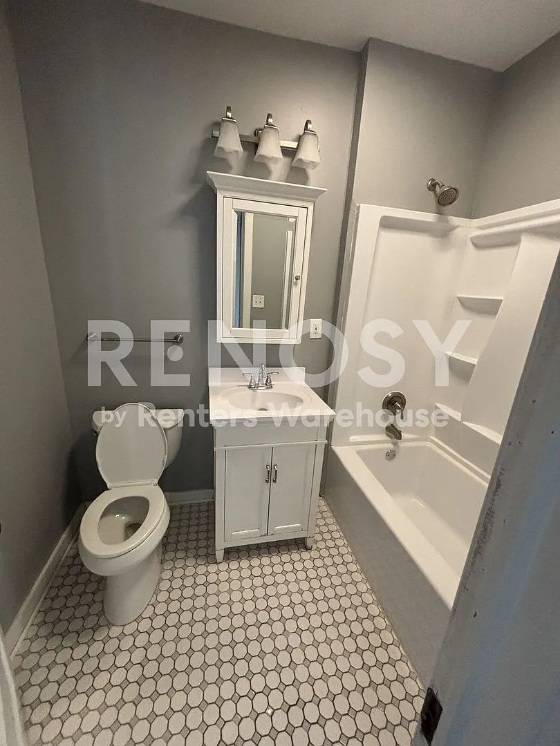 Available now is 2 Bedroom 1 Bath unit in Minneapolis — Photo 4