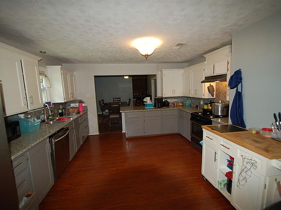 5th image of 217 N Holly Ave
