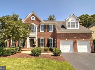 20434 Cliftons Point St, Sterling, VA 20165