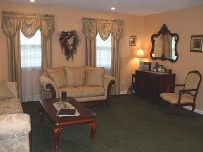 3rd image of 406 Millstone Dr