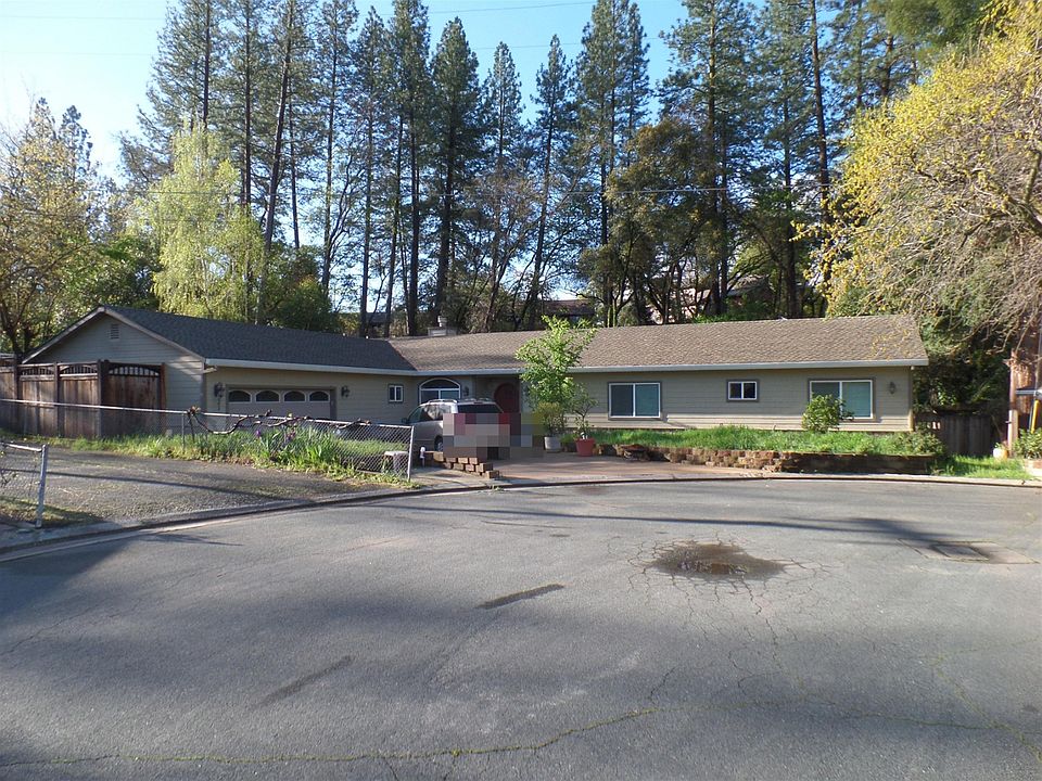 1st image of 155 Wescott Ct