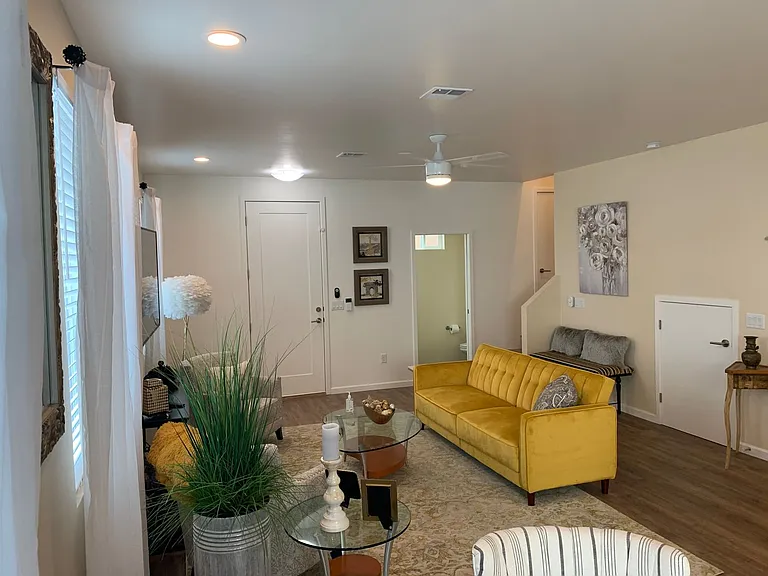 Luxurious Casitas de Cafe 1203 sq. ft. two-story 2 bedroom, 1 1/2 bath, townhome community — Photo 4
