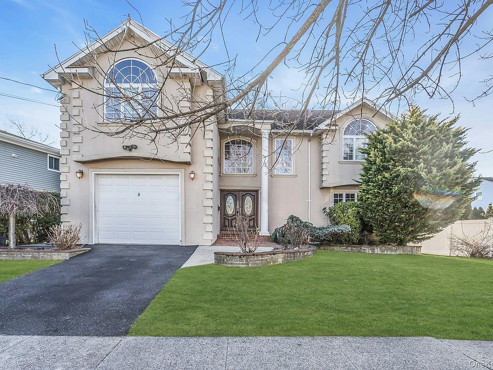 1st image of 4 Laurette Lane