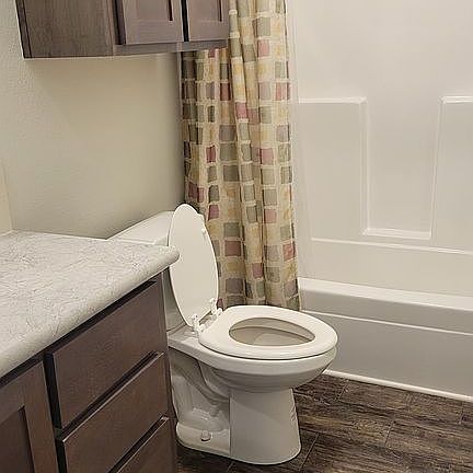 4th image of 100 Bluff Valley Dr #83