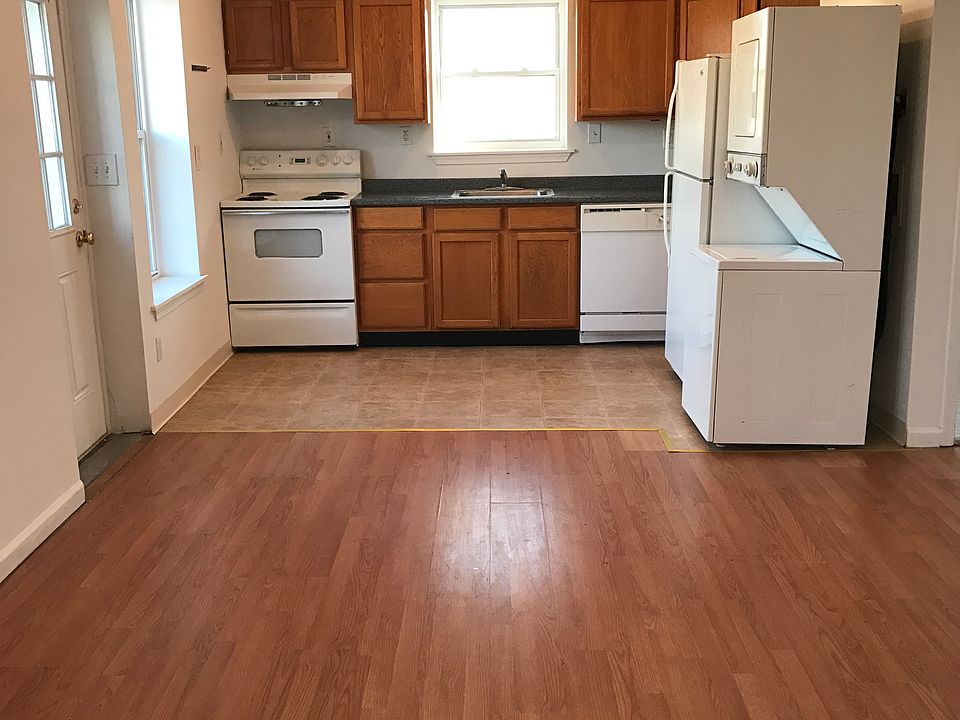 Kitchen/Living Area