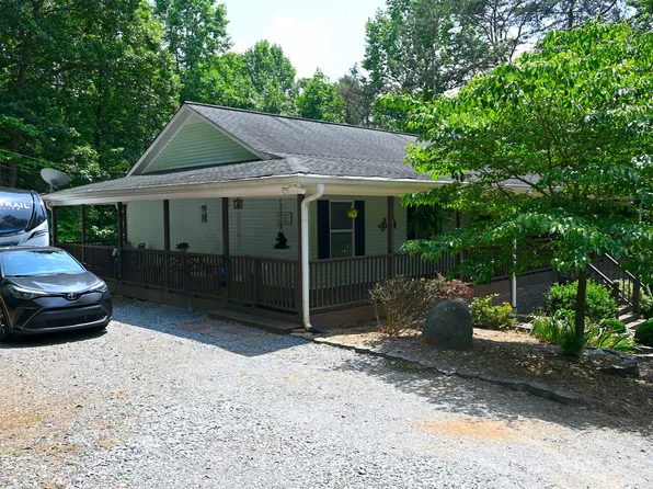 596 Timberwalk Dr, Ellijay, GA 30540