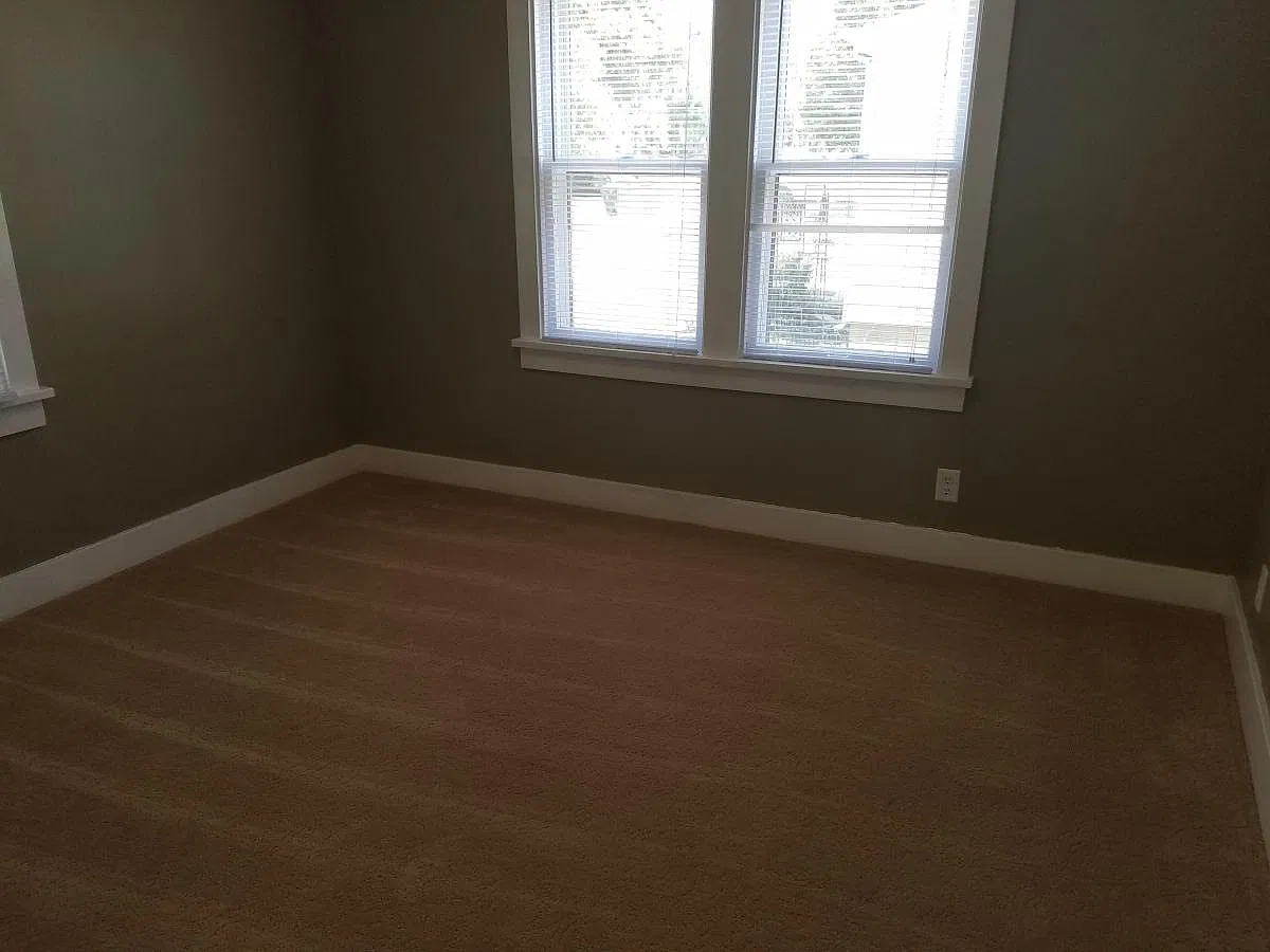 2 bed, $1,350 — Photo 3