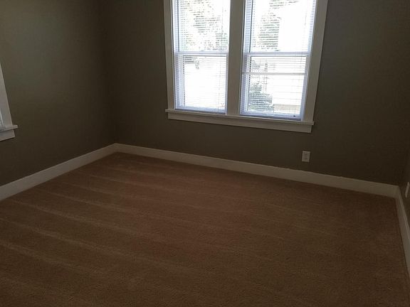 3rd image of 317 W Ellsworth Ave