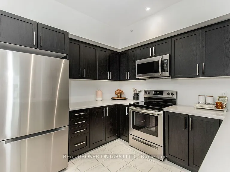 304 Essa Rd #609 — Photo 9