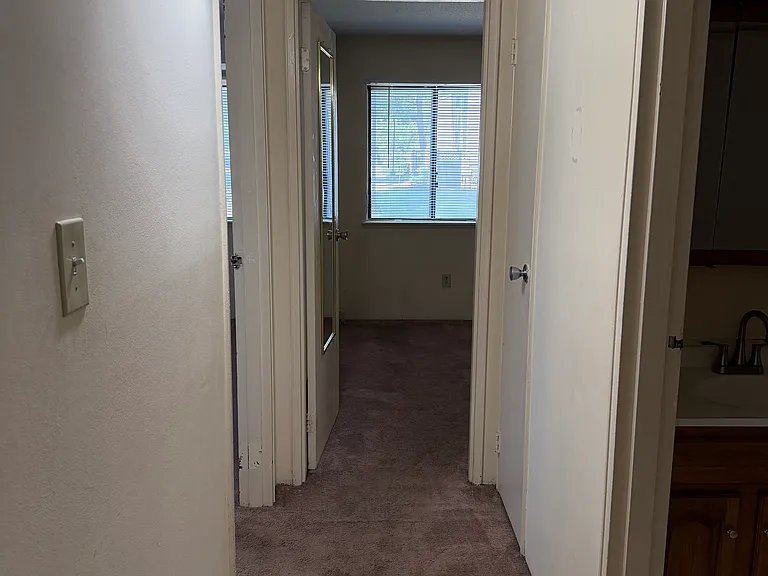 54 Village Brook Ln #1 — Photo 4