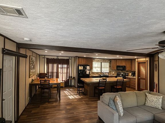 2nd image of 152 Lake Shadows Cir